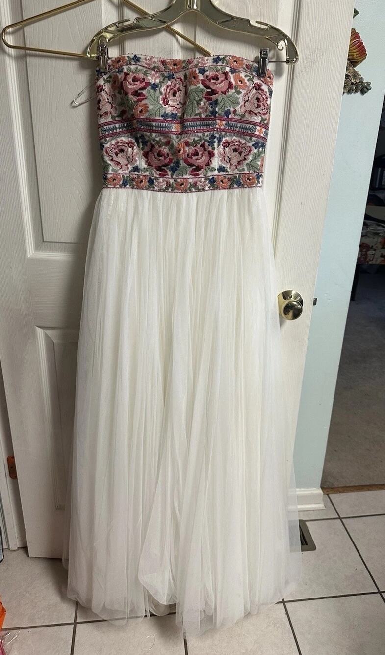 Sherri Hill Hand Embroidered Floral 50873 Strapless Tulle Prom Dress Med 6-8 34w